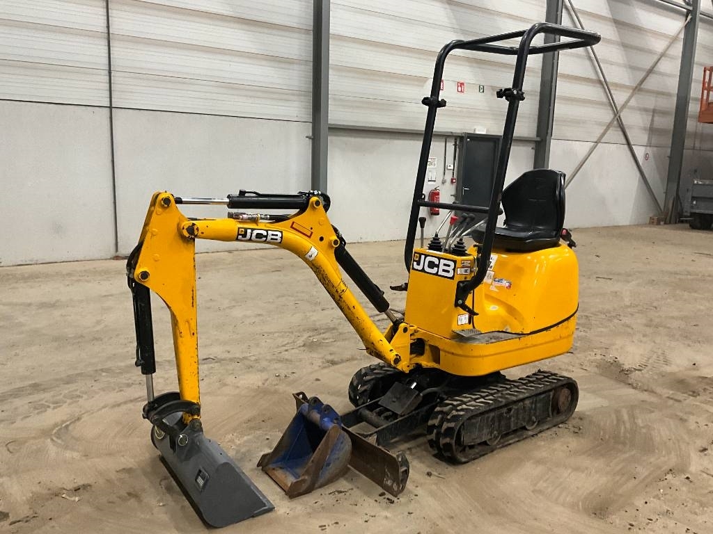 Mini Pelle/Excavator 0,9T- JCB 8008 CTS